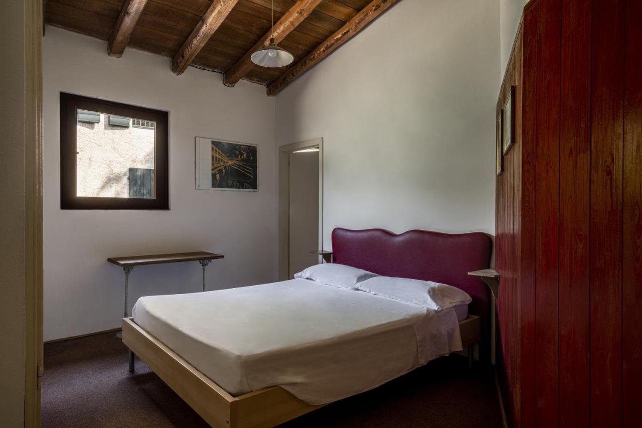 Agriturismo Le Chiusure San Felice del Benaco Luaran gambar